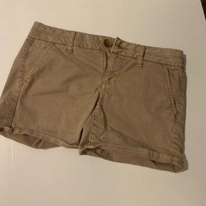 Khaki American Eagle shorts